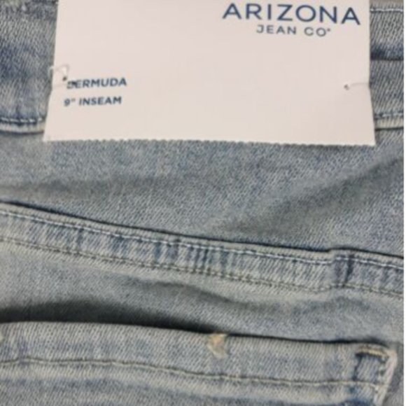 Arizona Bermuda Shorts Size 9 / W28" Cuffed Hem Girls Blue denim jeans shorts - Picture 6 of 8